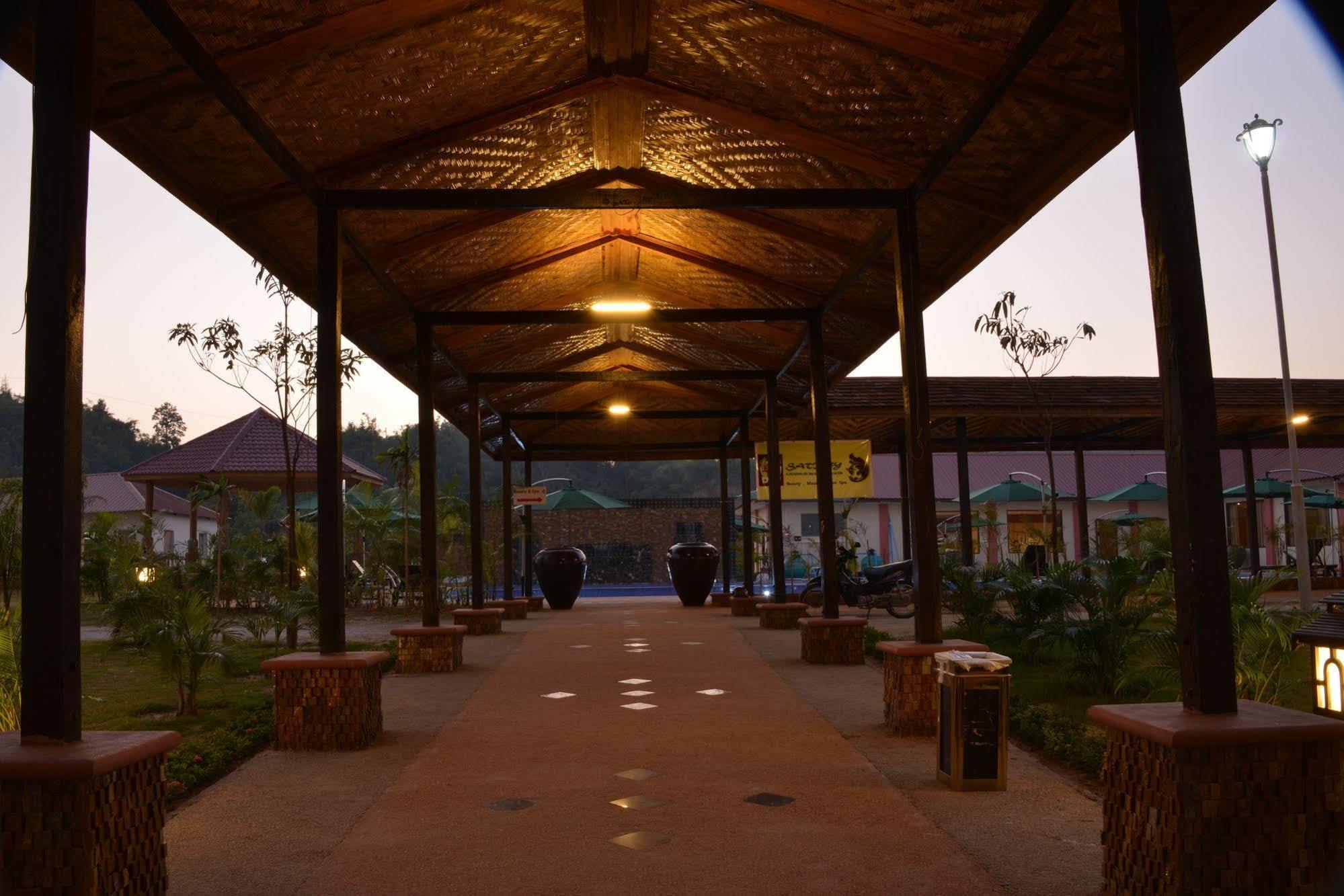 Great Wall Hotel - Nay Pyi Taw Oattara Thiri Exterior foto